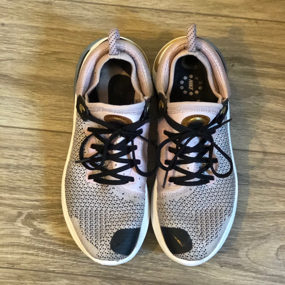 Nike joyrides